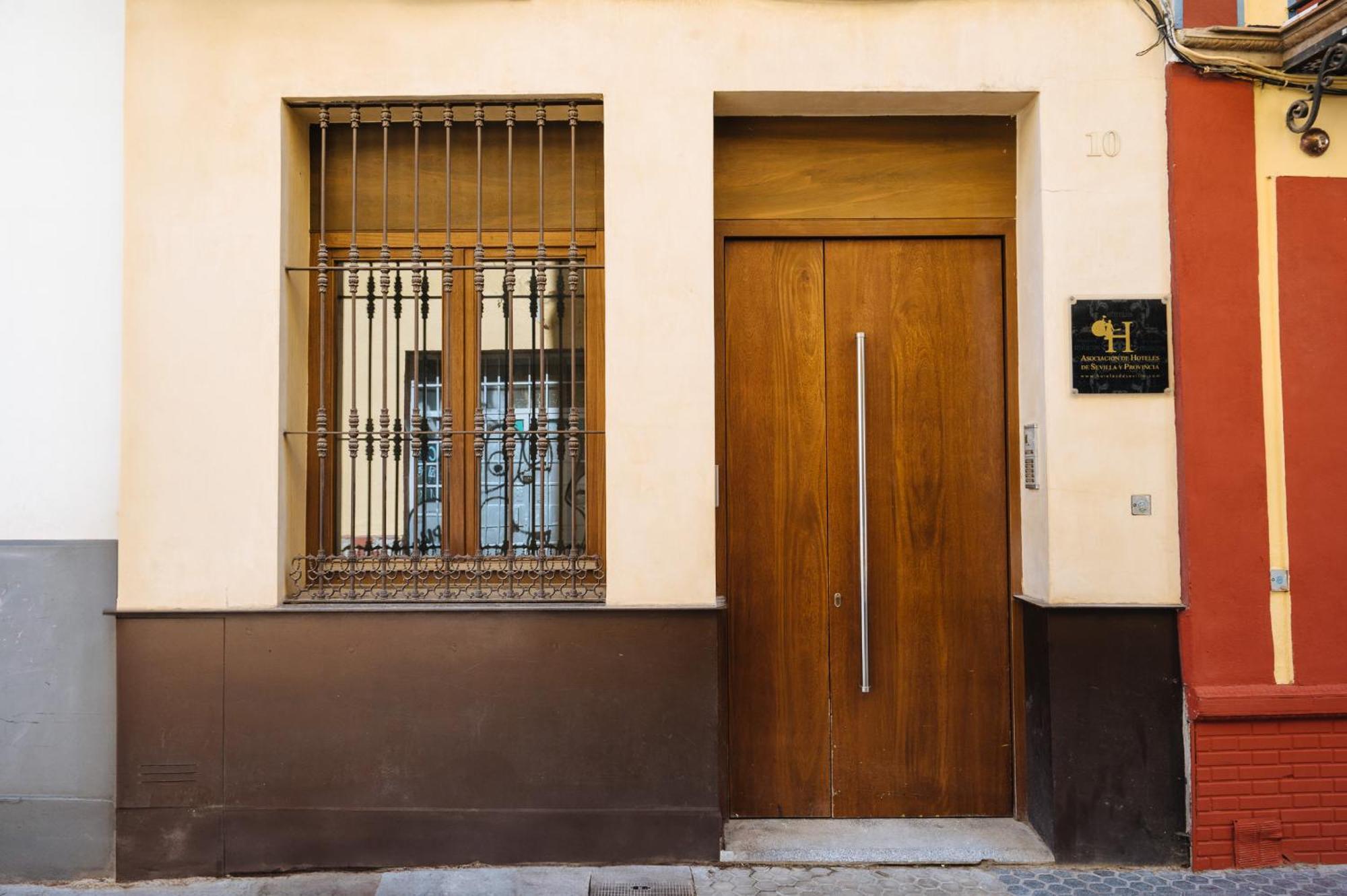 Apartamentos La Vistosona Севілья Екстер'єр фото