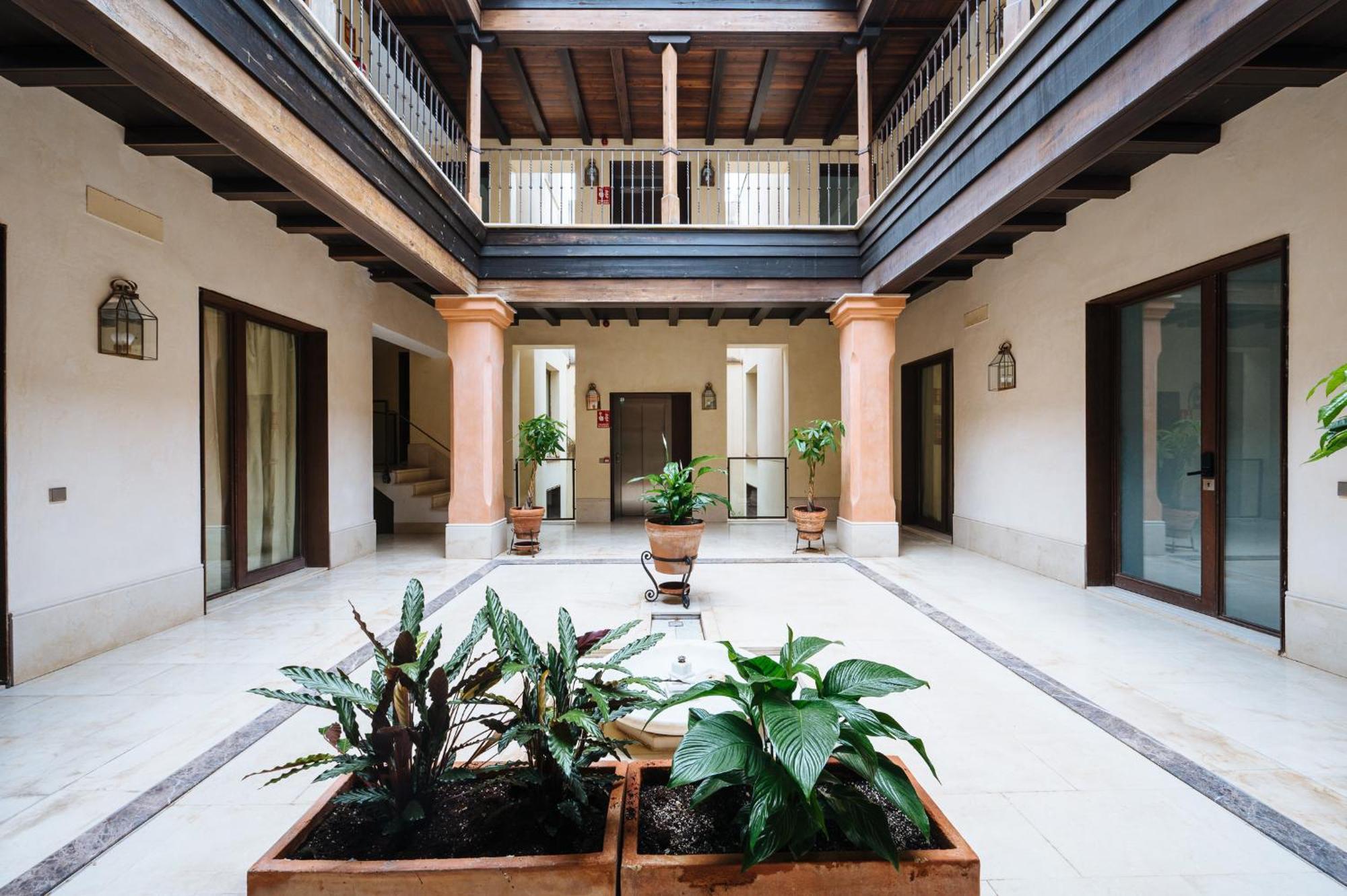 Apartamentos La Vistosona Севілья Екстер'єр фото