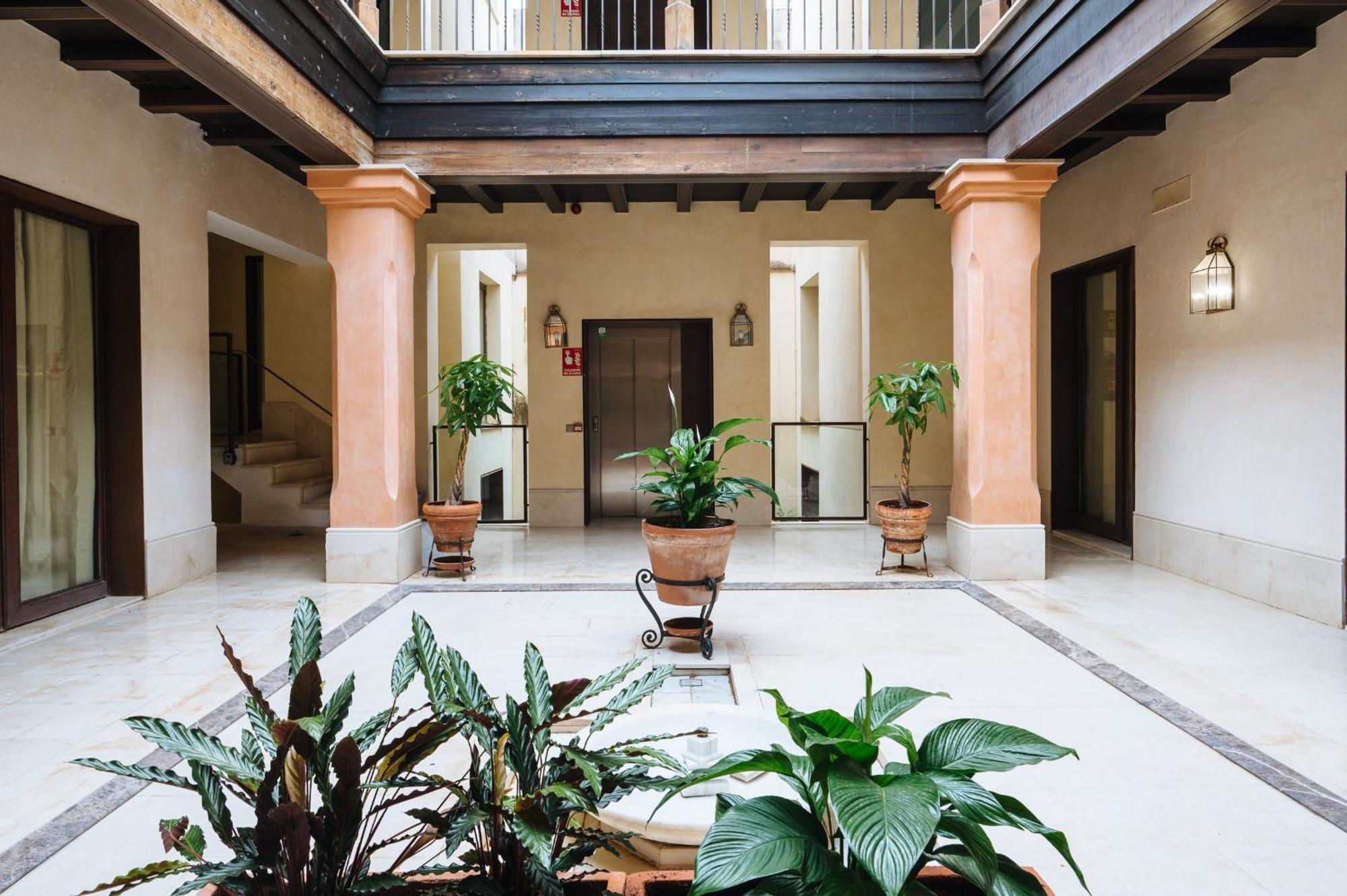 Apartamentos La Vistosona Севілья Екстер'єр фото