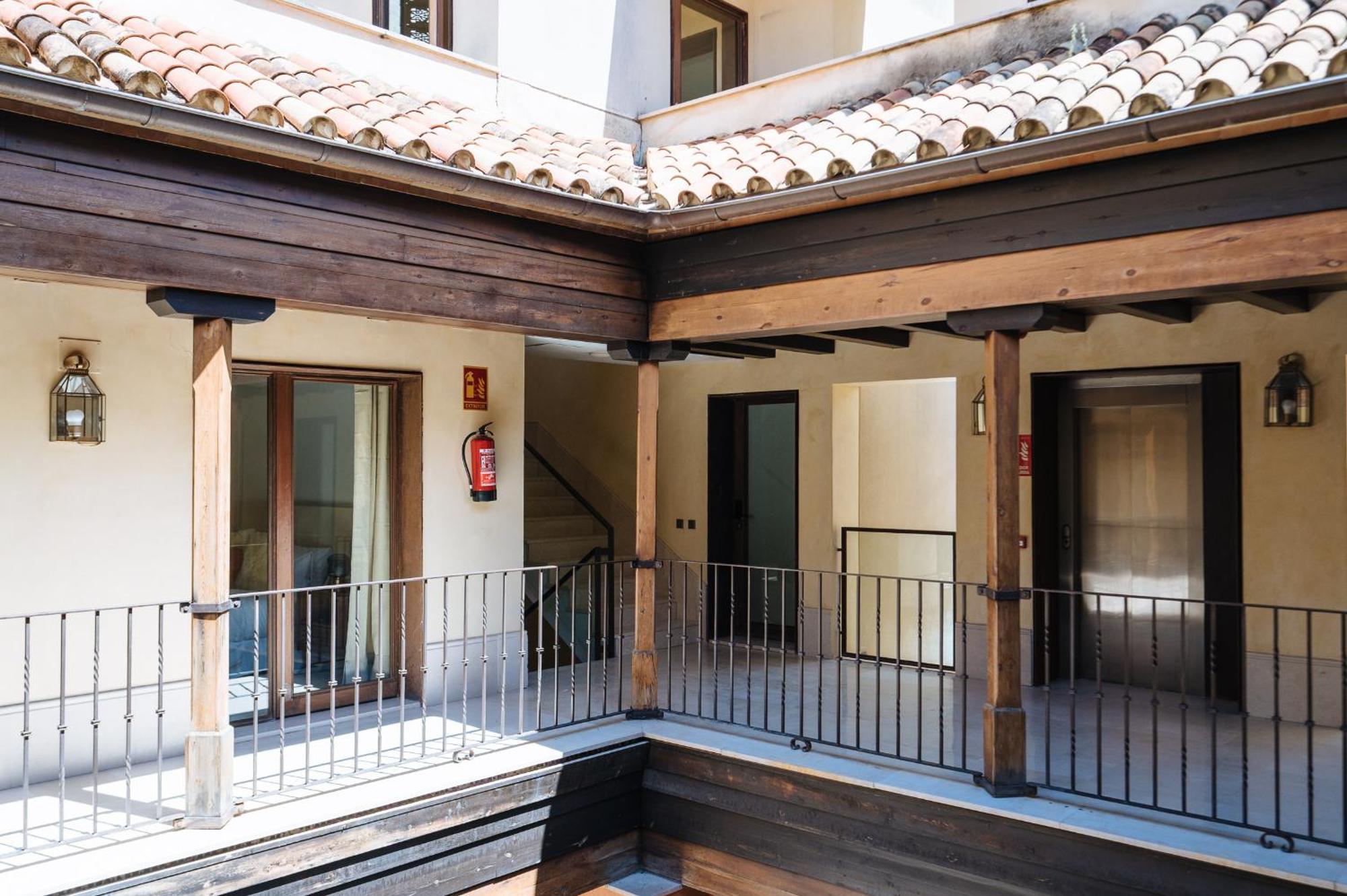 Apartamentos La Vistosona Севілья Екстер'єр фото